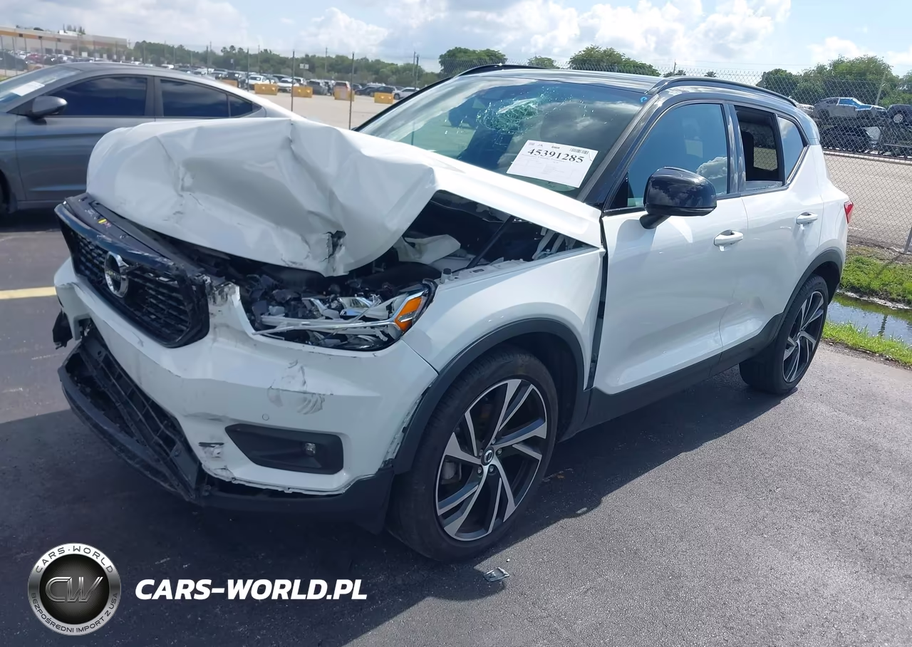 2021 Volvo Xc40 T5 R-Design VIN:YV4162UM9M2574907 - 2