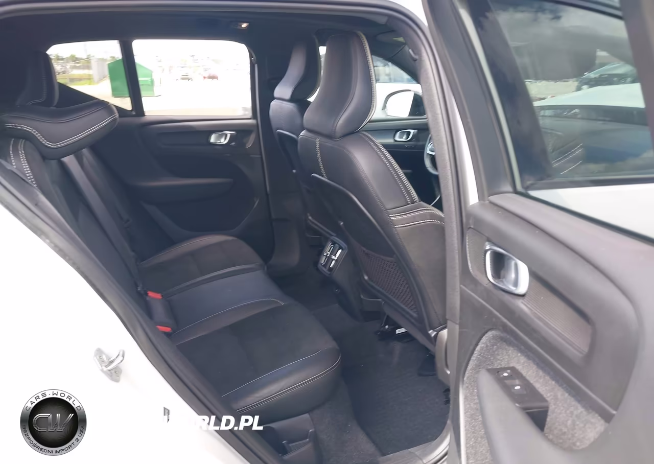 2021 Volvo Xc40 T5 R-Design VIN:YV4162UM9M2574907 - 8