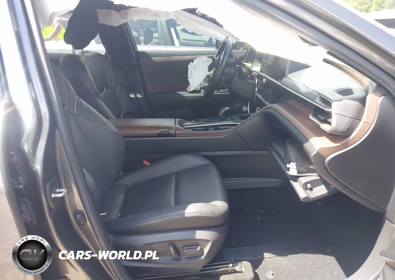 2023 Toyota Crown Limited VIN:JTDAAAAF7P3005828 - 5