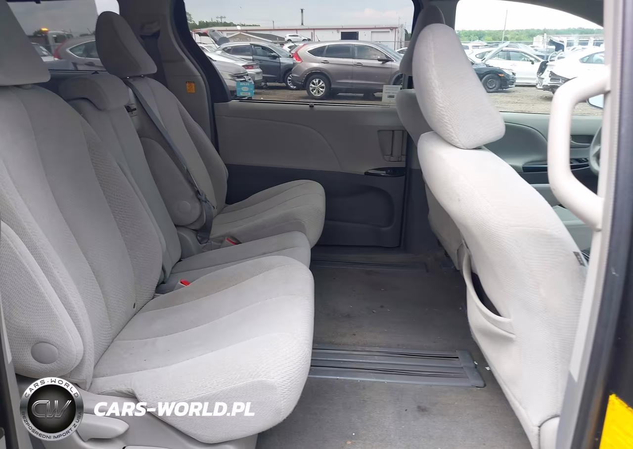 2013 Toyota Sienna Le V6 8 Passenger VIN:5TDKK3DC9DS308635 - 8