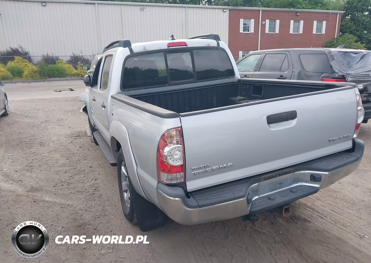 2012 Toyota Tacoma Base V6 VIN:5TFLU4EN5CX029180 - 3