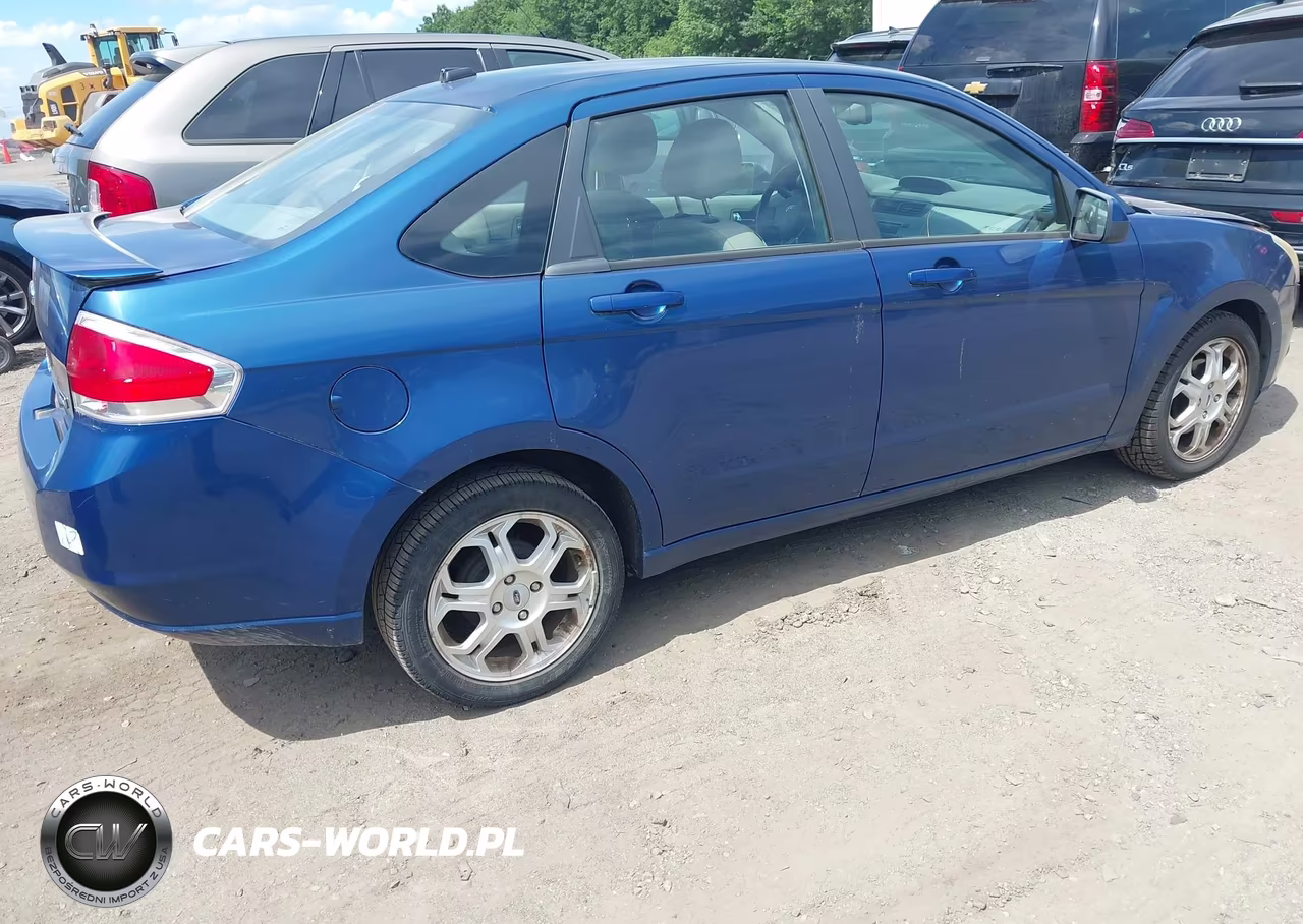 2009 Ford Focus Ses VIN:1FAHP36NX9W134694 - 4