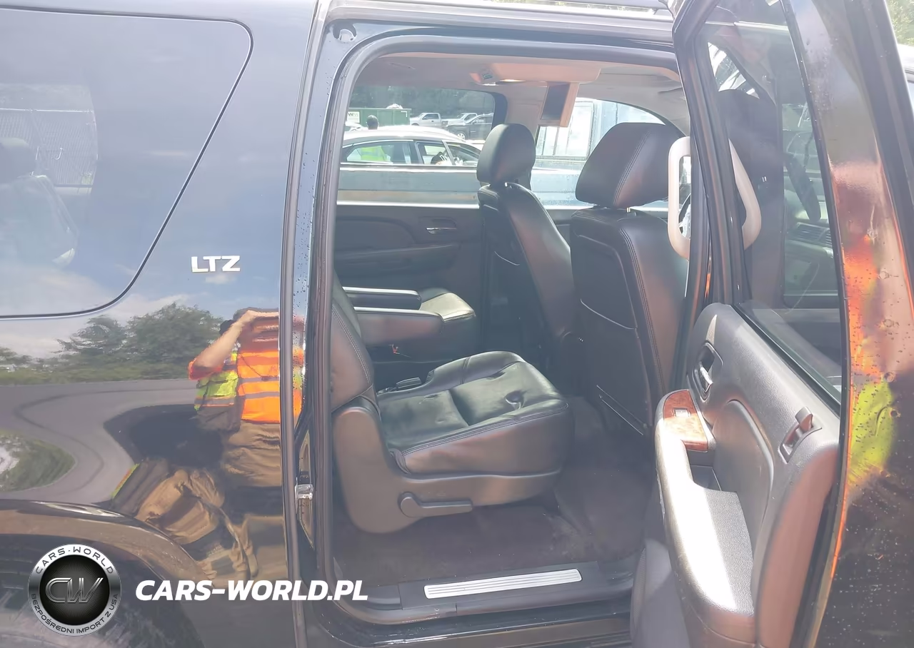 2012 Chevrolet Suburban Ltz VIN:1GNSKKE71CR287473 - 8