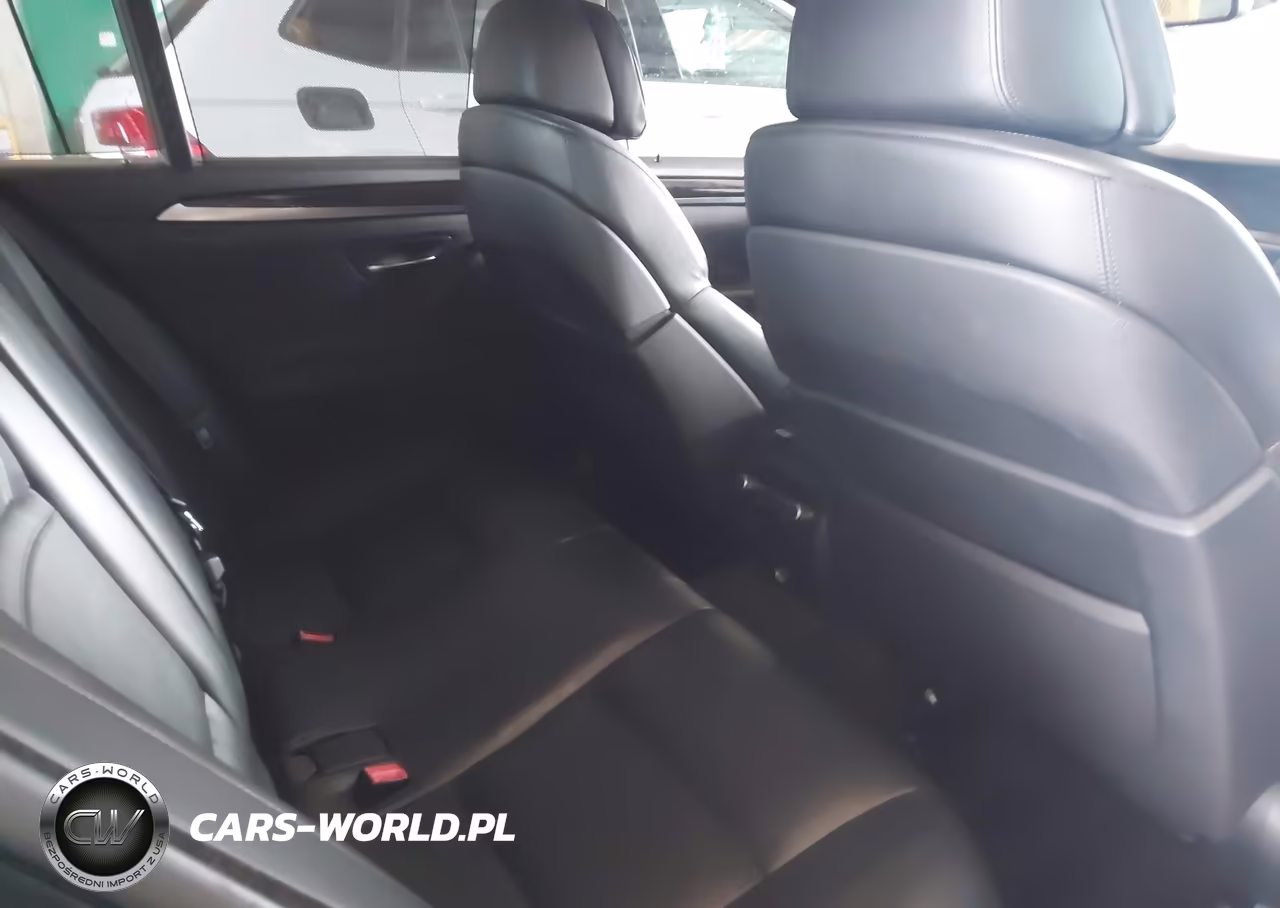 2011 BMW 550I xDrive VIN:WBAFU9C53BC786658 - 8