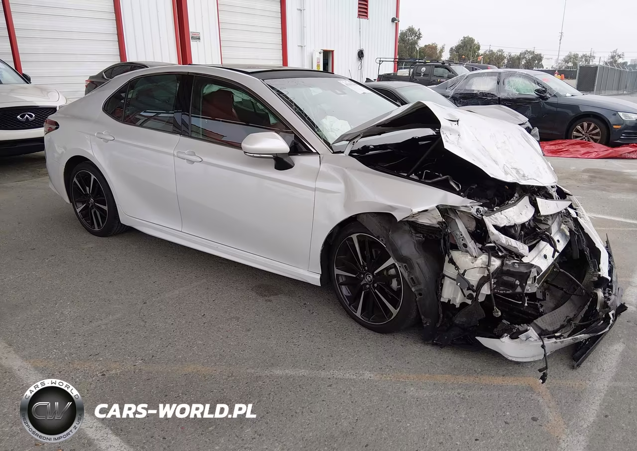 2018 Toyota Camry Xse V6 – zdjęcie 1 z 16