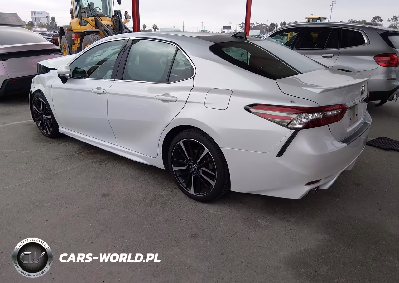 2018 Toyota Camry Xse V6 VIN:4T1BZ1HK0JU007448 - 3