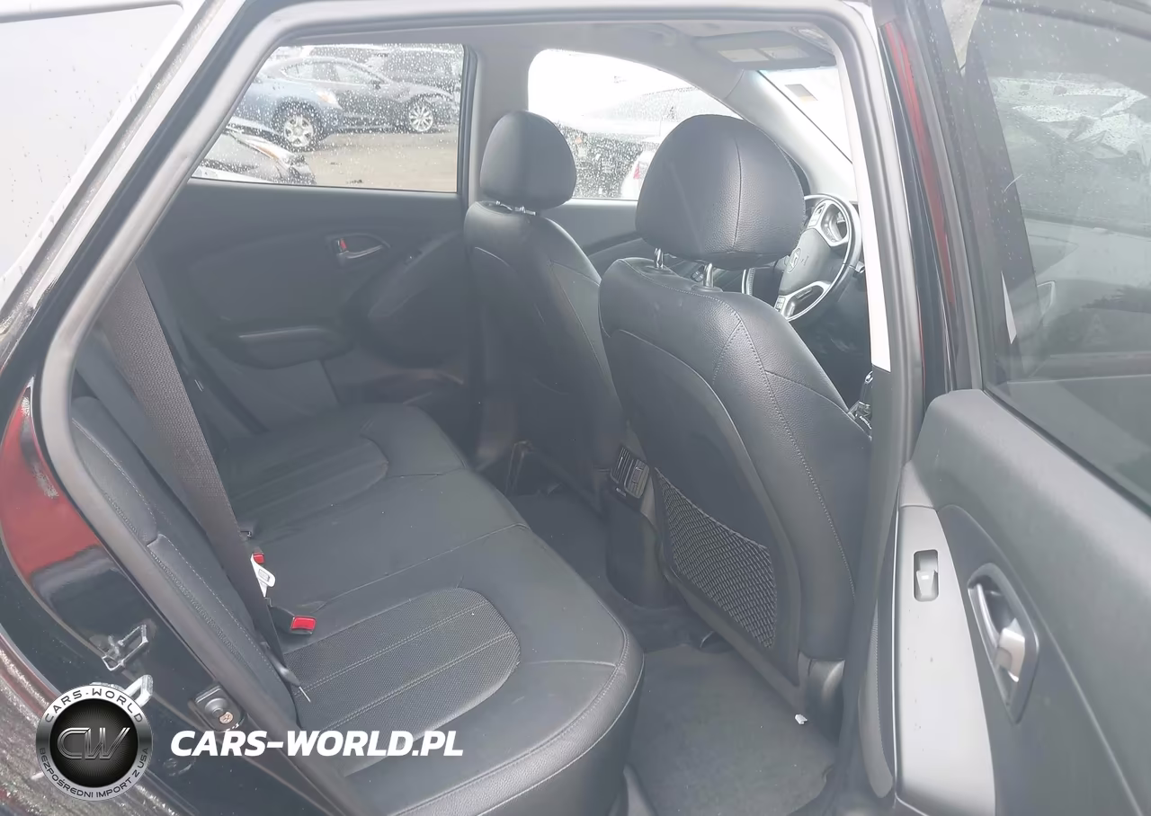 2015 Hyundai Tucson Limited VIN:KM8JUCAGXFU118026 - 8