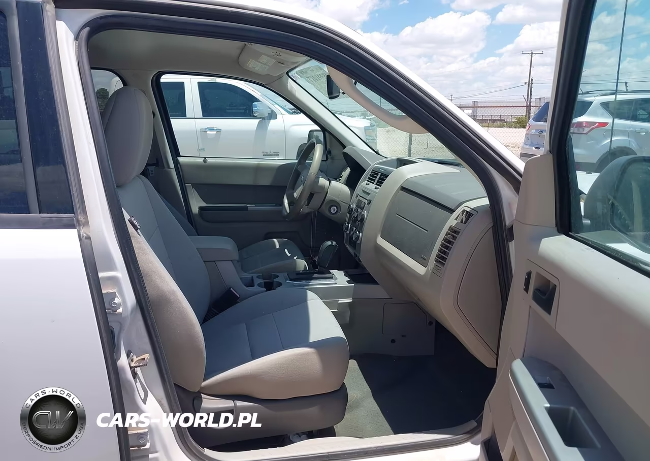 2011 Ford Escape Xlt VIN:1FMCU9D72BKC39145 - 5