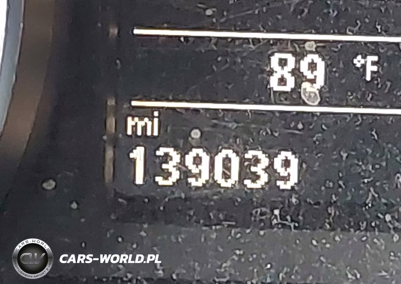2017 Volkswagen Passat 1.8T R-Line VIN:1VWDT7A37HC038701 - 15