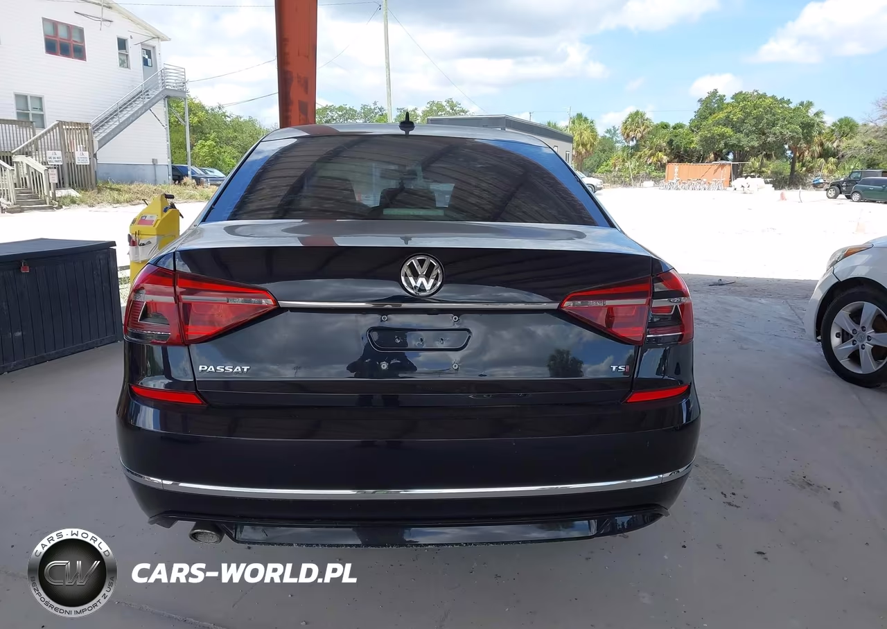2017 Volkswagen Passat 1.8T R-Line VIN:1VWDT7A37HC038701 - 16