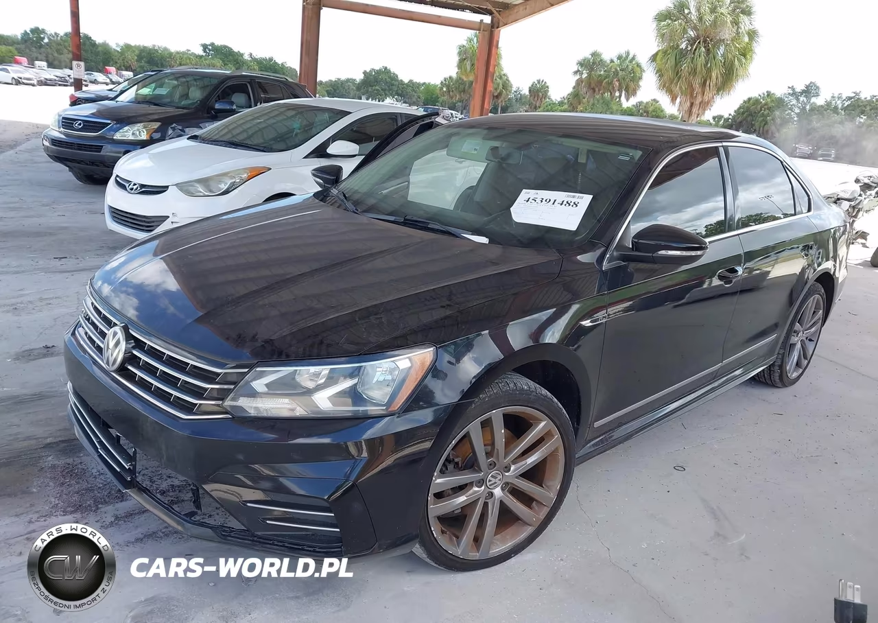 2017 Volkswagen Passat 1.8T R-Line VIN:1VWDT7A37HC038701 - 2