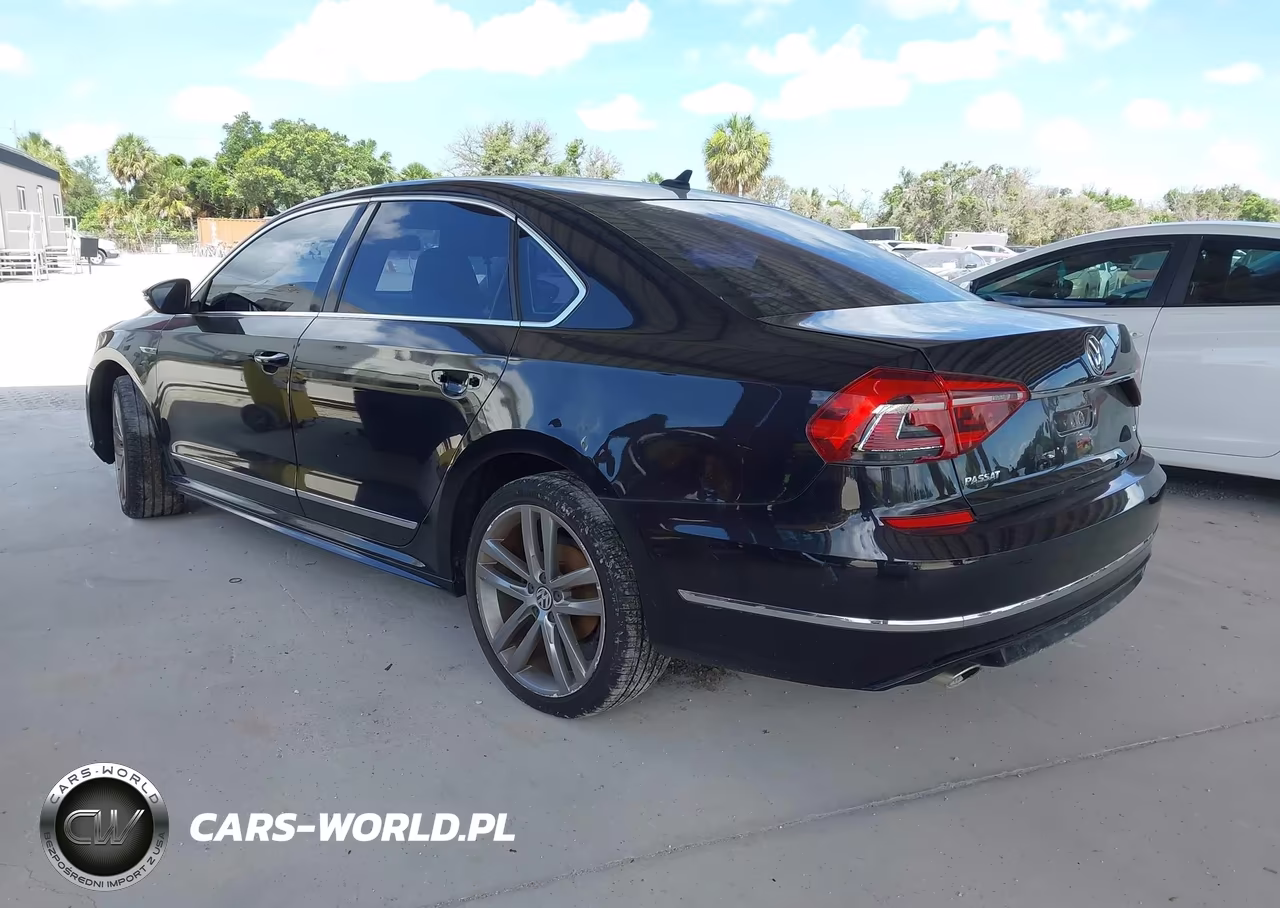 2017 Volkswagen Passat 1.8T R-Line VIN:1VWDT7A37HC038701 - 3