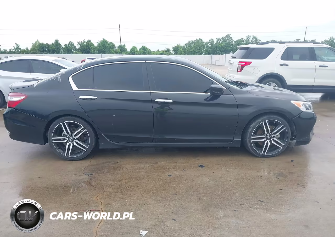 2017 Honda Accord Sport VIN:1HGCR2F6XHA117893 - 13