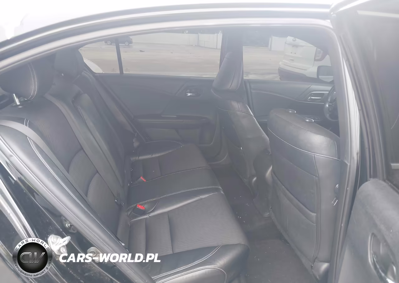2017 Honda Accord Sport VIN:1HGCR2F6XHA117893 - 8