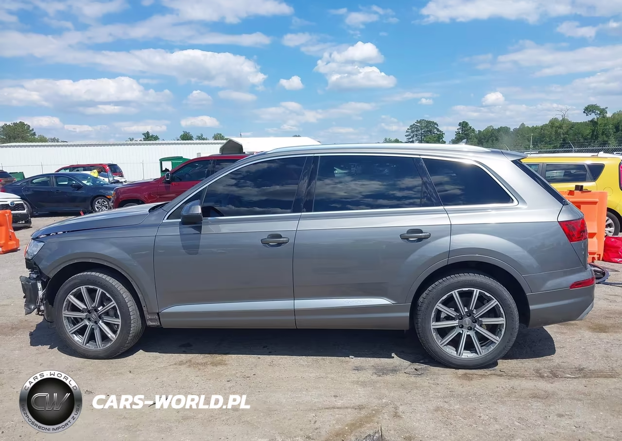 2018 Audi Q7 3.0T Premium VIN:WA1LAAF78JD027701 - 15
