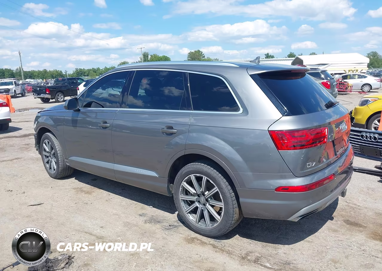2018 Audi Q7 3.0T Premium VIN:WA1LAAF78JD027701 - 3