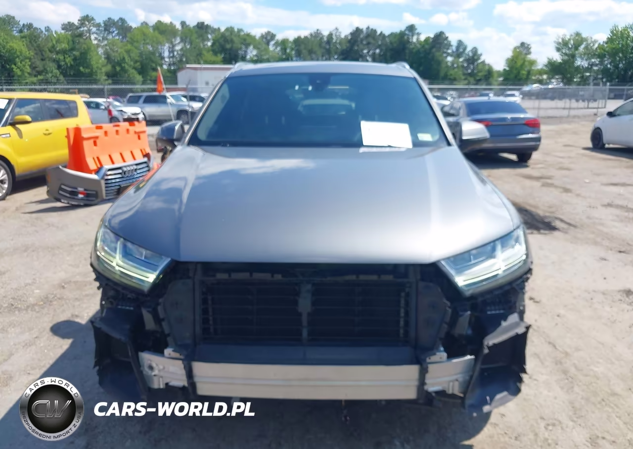 2018 Audi Q7 3.0T Premium VIN:WA1LAAF78JD027701 - 6