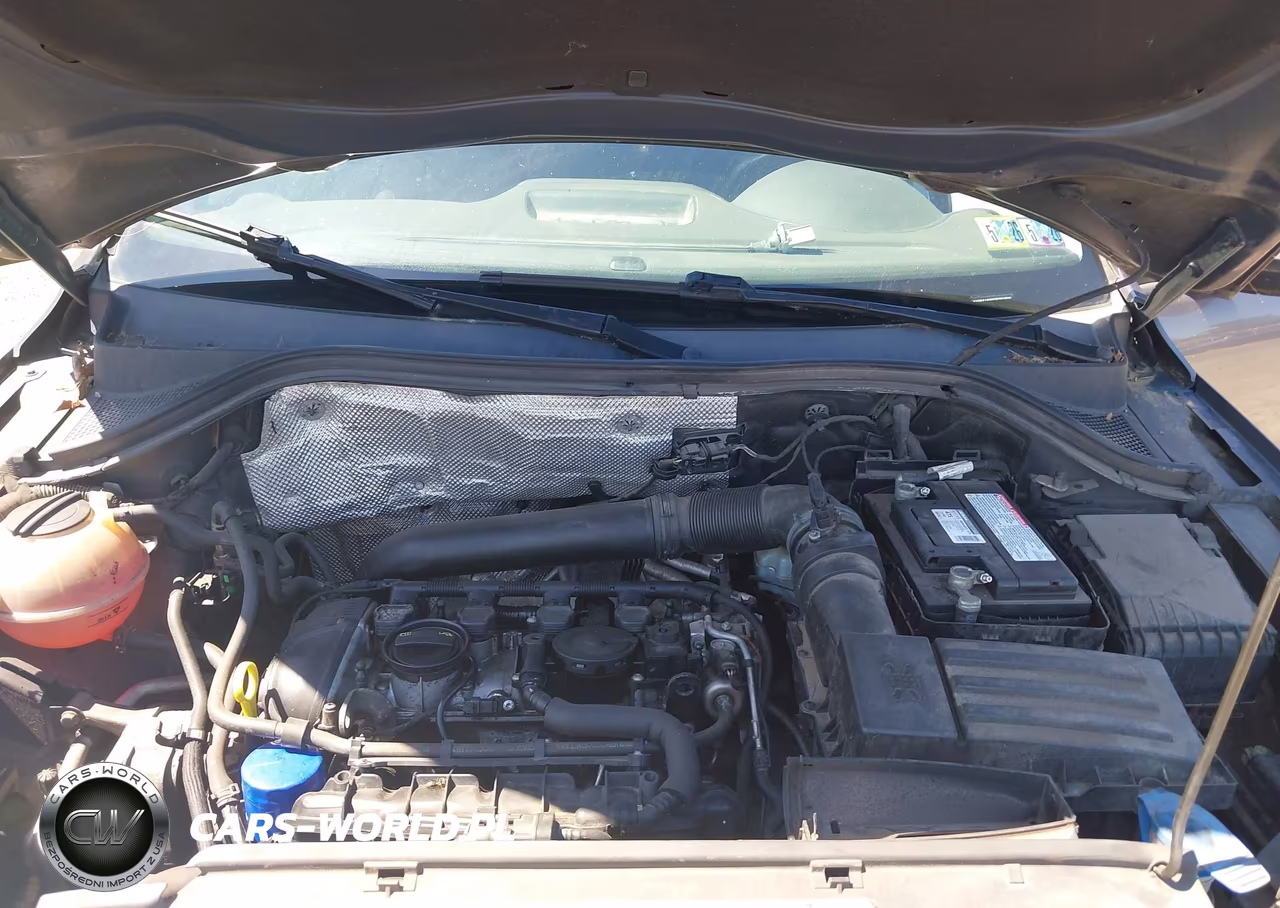 2015 Volkswagen Tiguan S VIN:WVGBV7AX5FW581608 - 10