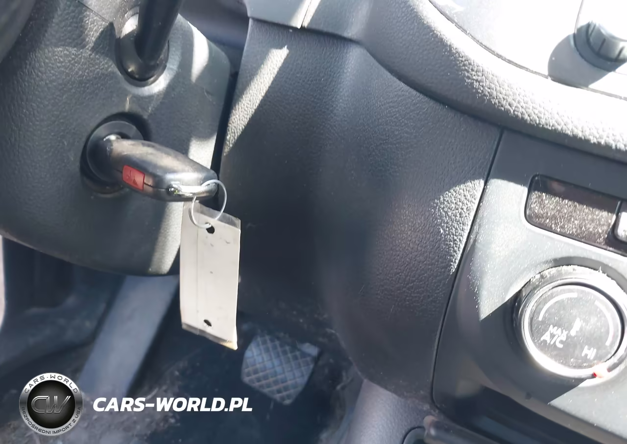 2015 Volkswagen Tiguan S VIN:WVGBV7AX5FW581608 - 11