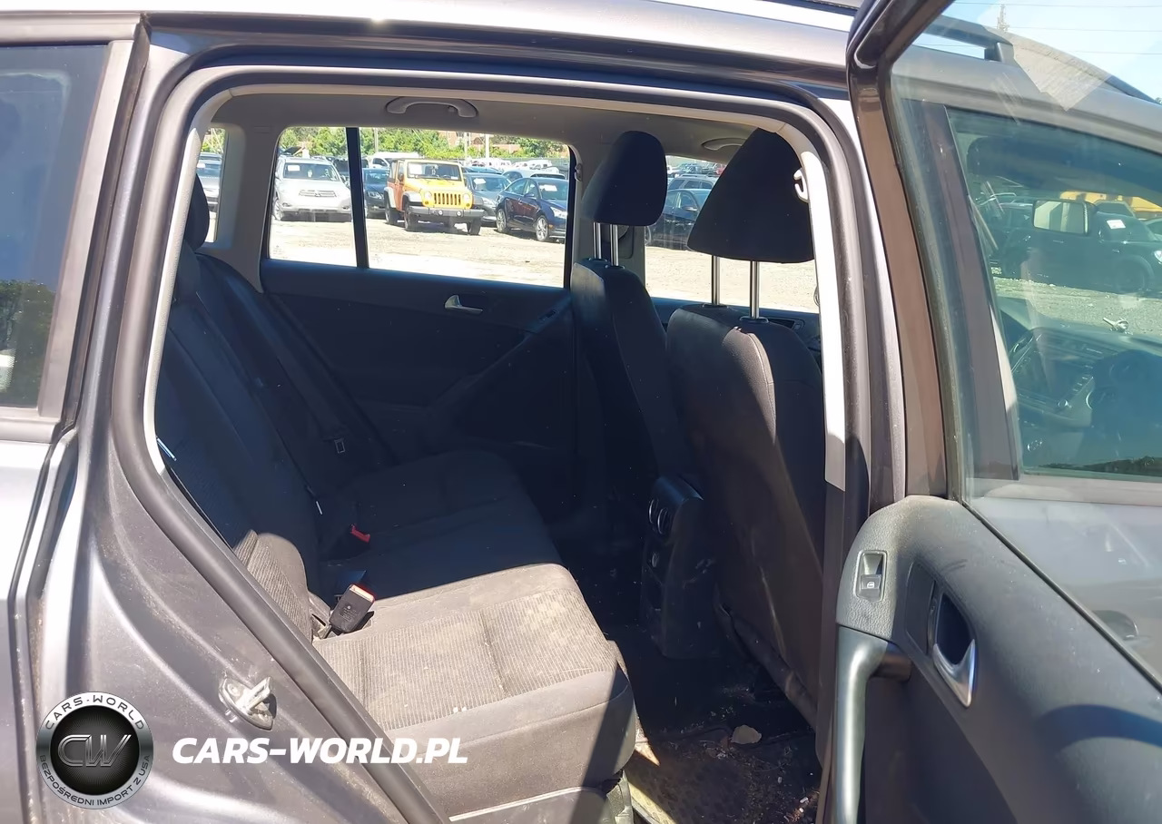 2015 Volkswagen Tiguan S VIN:WVGBV7AX5FW581608 - 8