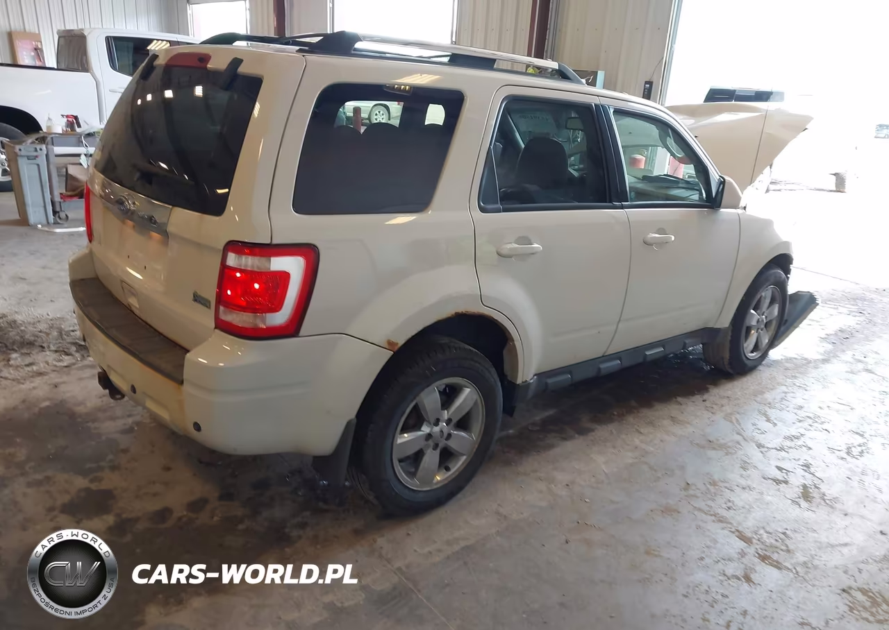 2010 Ford Escape Limited VIN:1FMCU9EG7AKC39526 - 4