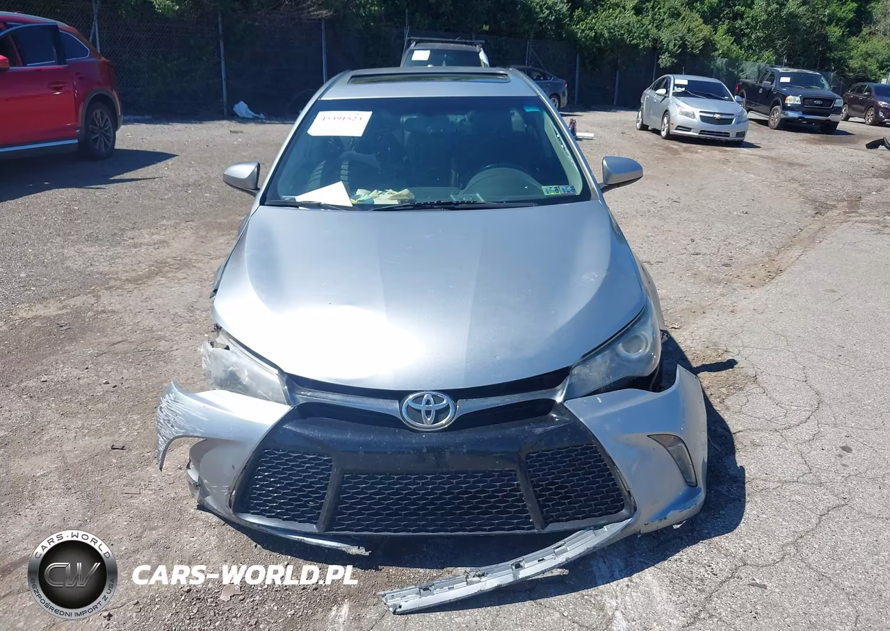 2016 Toyota Camry Xse VIN:4T1BF1FK6GU552199 - 12