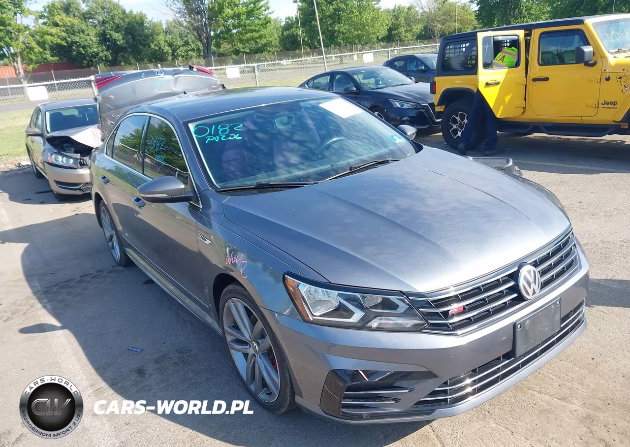 2017 Volkswagen Passat 1.8T R-Line