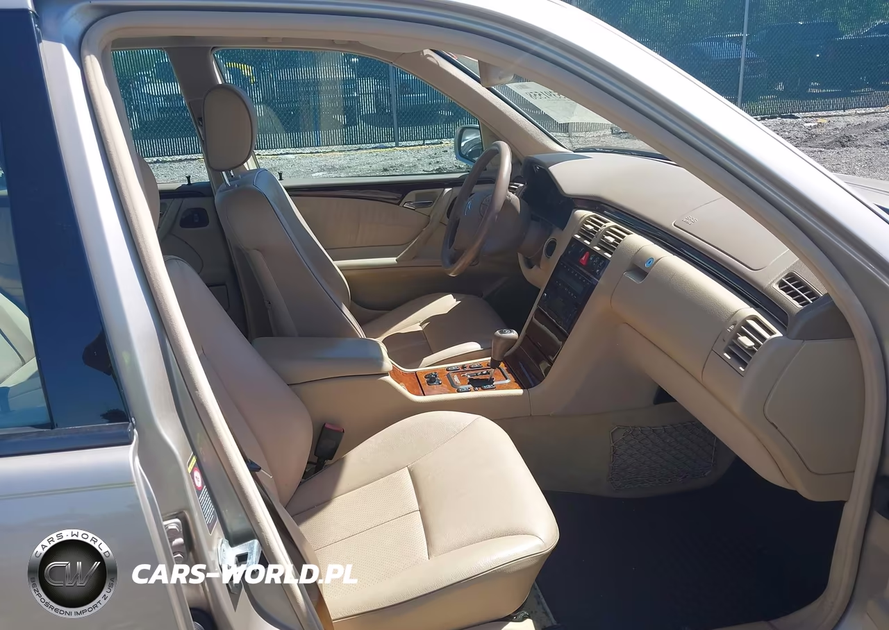 2000 Mercedes-Benz E 320 VIN:WDBJF65J5YA978988 - 5