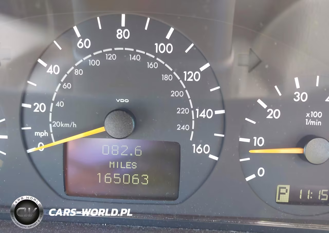 2000 Mercedes-Benz E 320 VIN:WDBJF65J5YA978988 - 7
