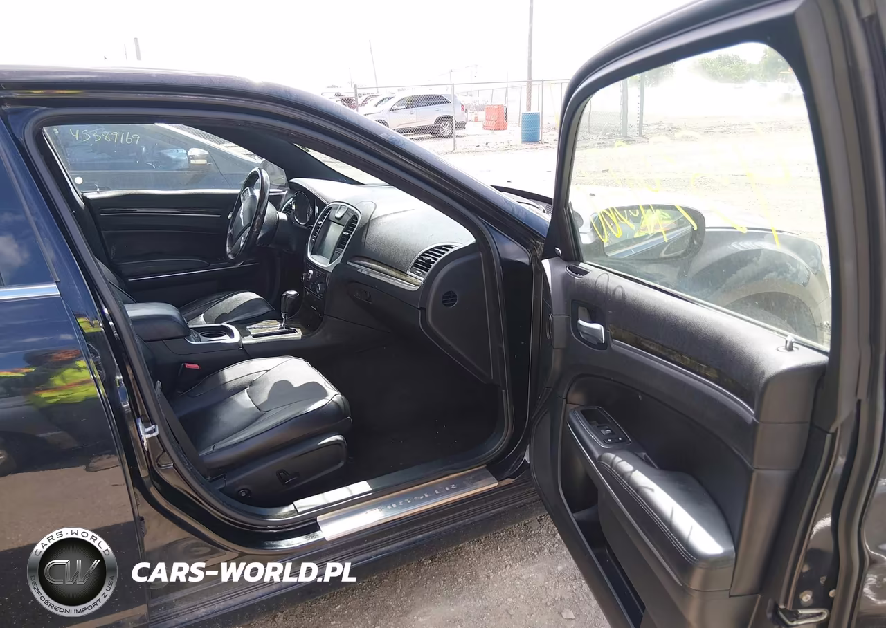2013 Chrysler 300C Awd VIN:2C3CCAKT1DH699579 - 5