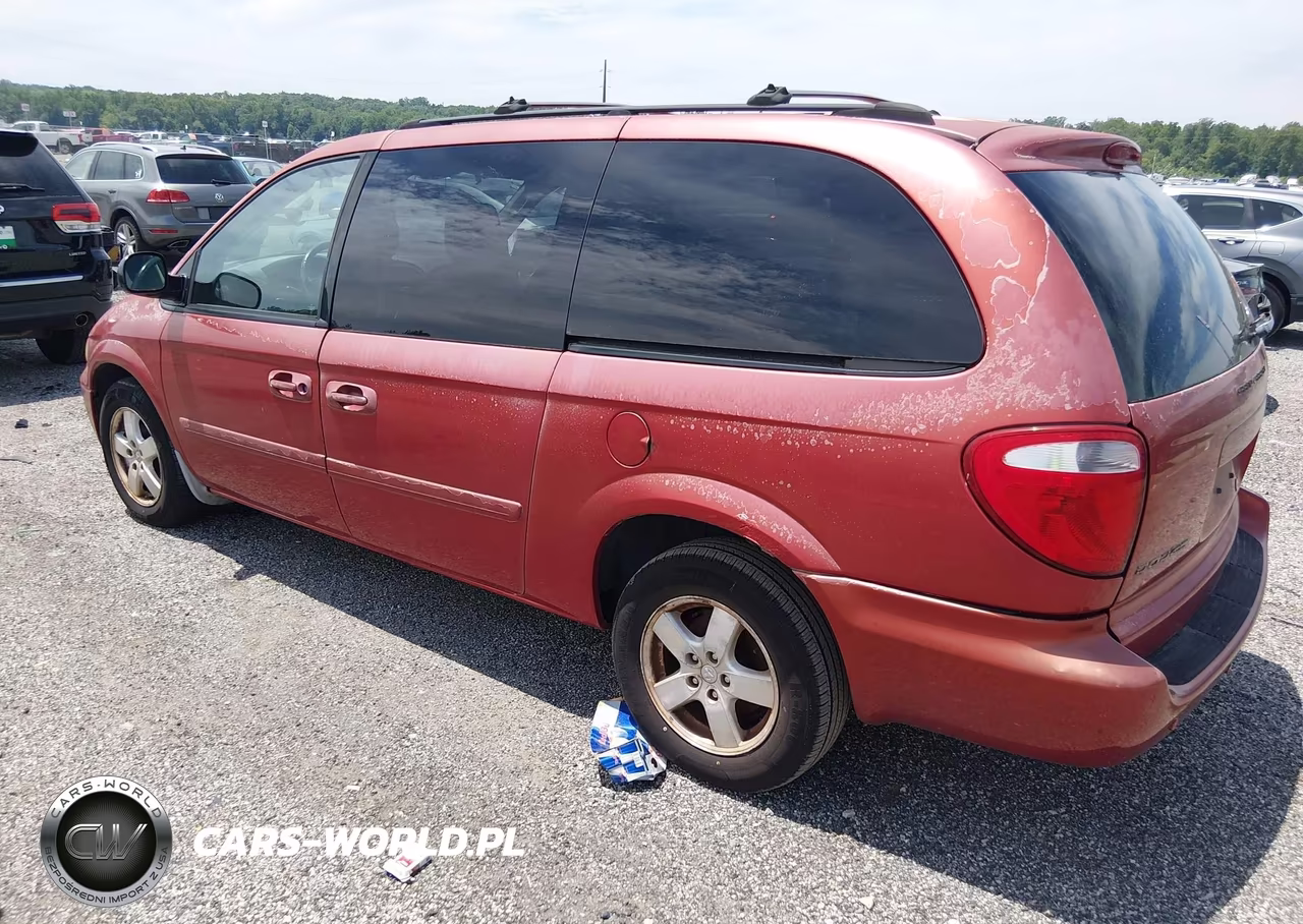 2005 Dodge Caravan Sxt VIN:2D4GP44L85R558832 - 3