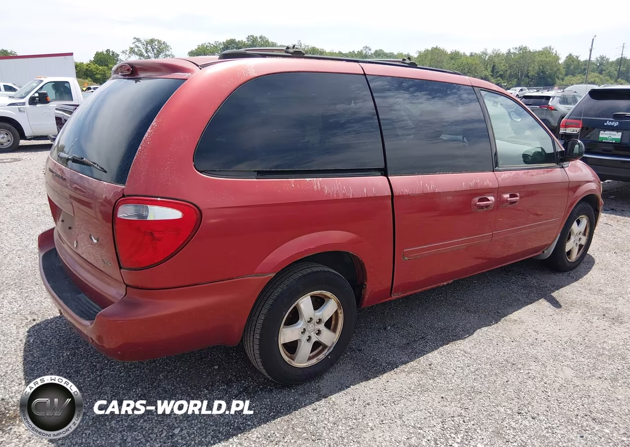 2005 Dodge Caravan Sxt VIN:2D4GP44L85R558832 - 4