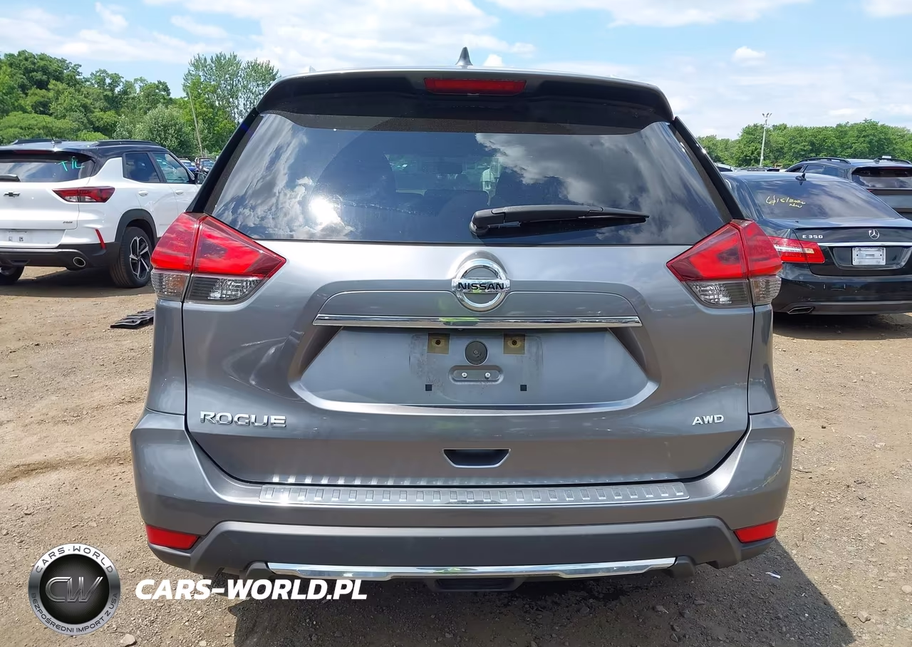 2017 Nissan Rogue S VIN:KNMAT2MV8HP538204 - 16