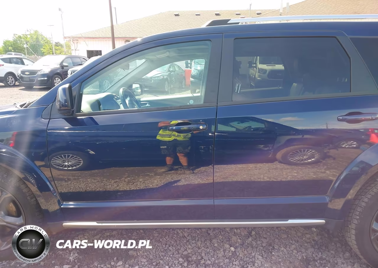 2018 Dodge Journey Crossroad VIN:3C4PDCGG8JT500709 - 15