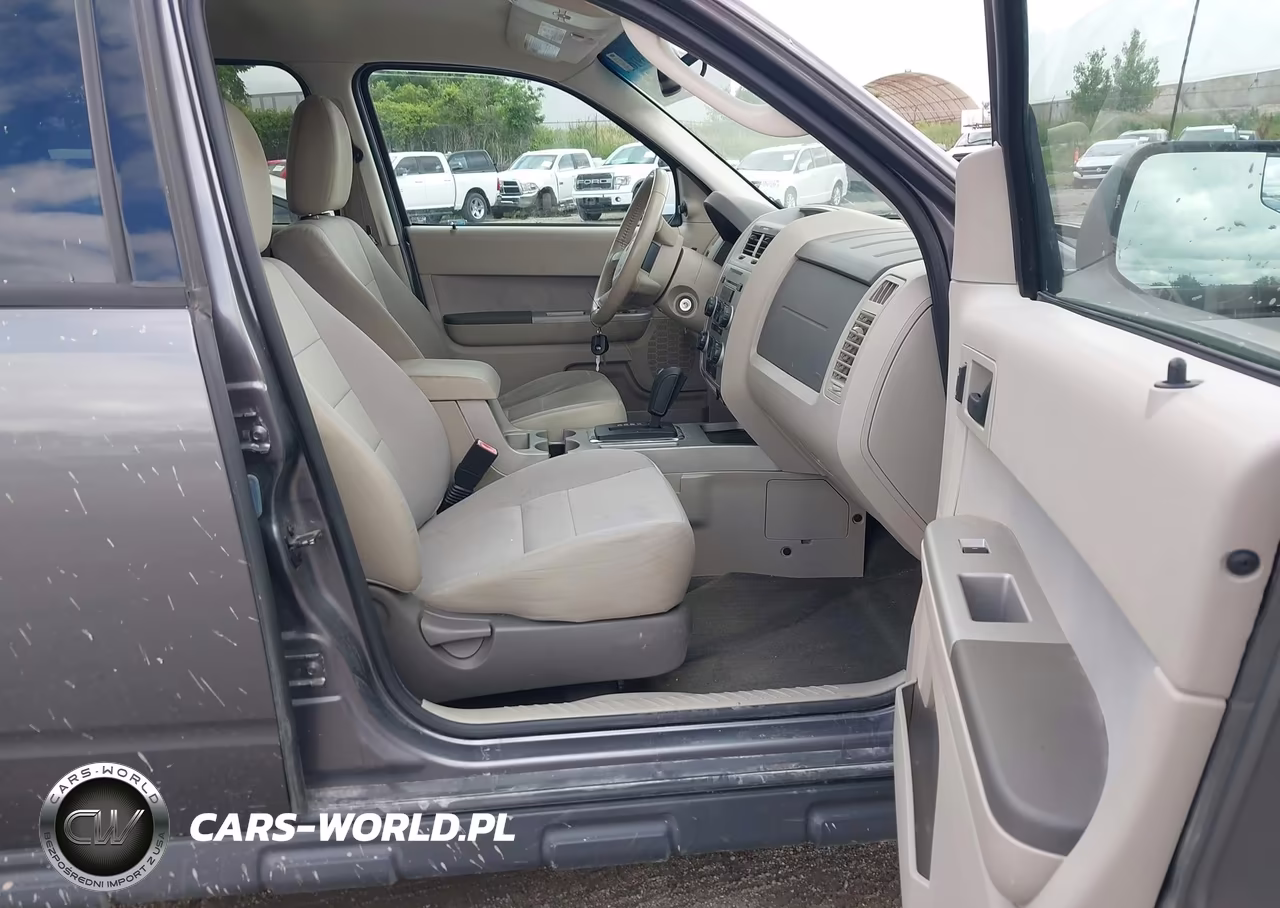 2011 Ford Escape Xlt VIN:1FMCU9D76BKB75420 - 5