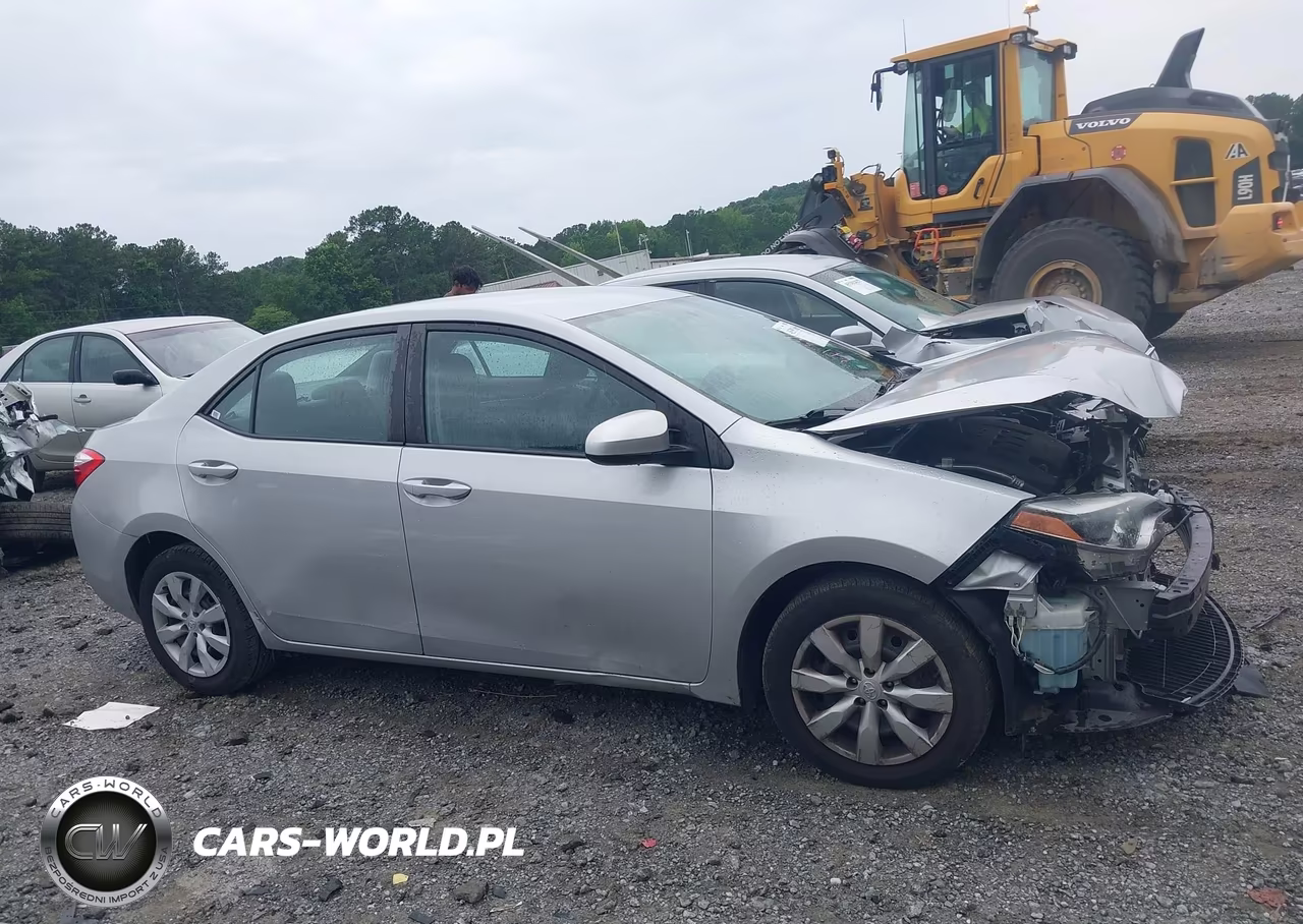 2016 Toyota Corolla Le VIN:5YFBURHE6GP413977 - 13