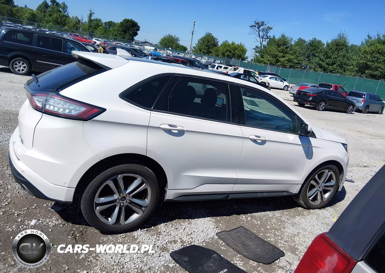 2016 Ford Edge Sport VIN:2FMPK4AP5GBB72203 - 14
