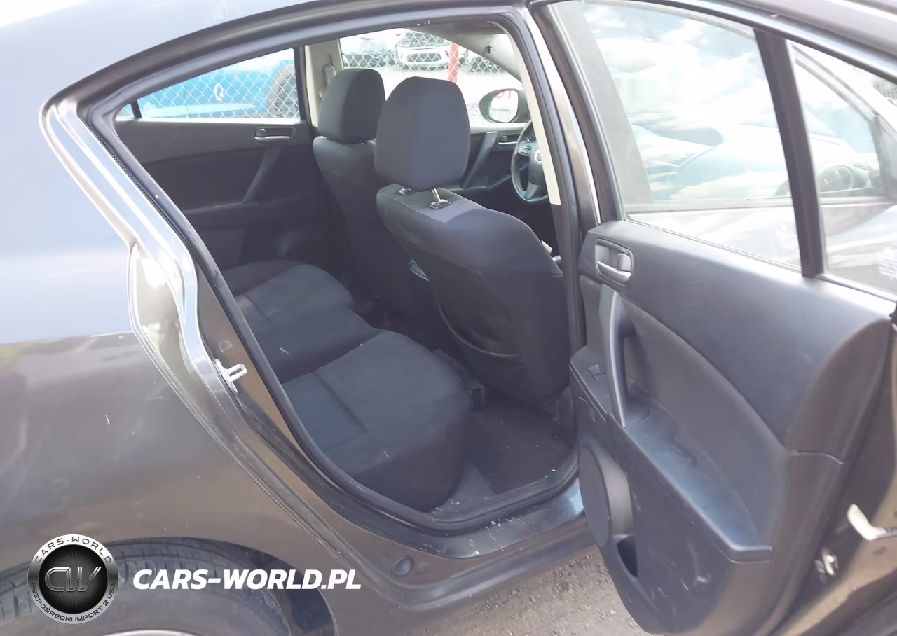 2010 Mazda Mazda3 I Touring VIN:JM1BL1SF0A1234108 - 8