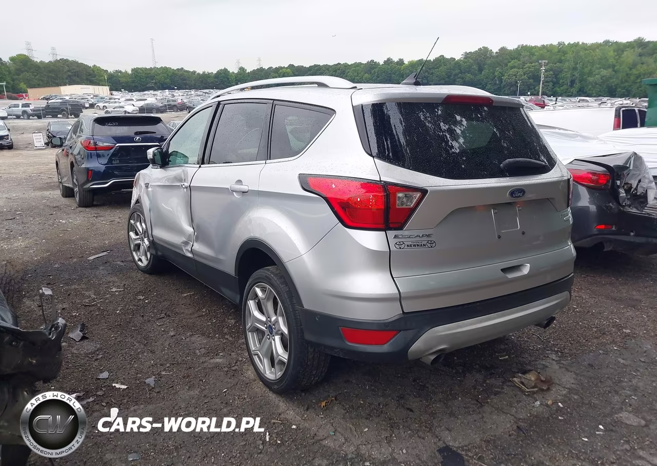 2019 Ford Escape Titanium VIN:1FMCU9J96KUC57609 - 3