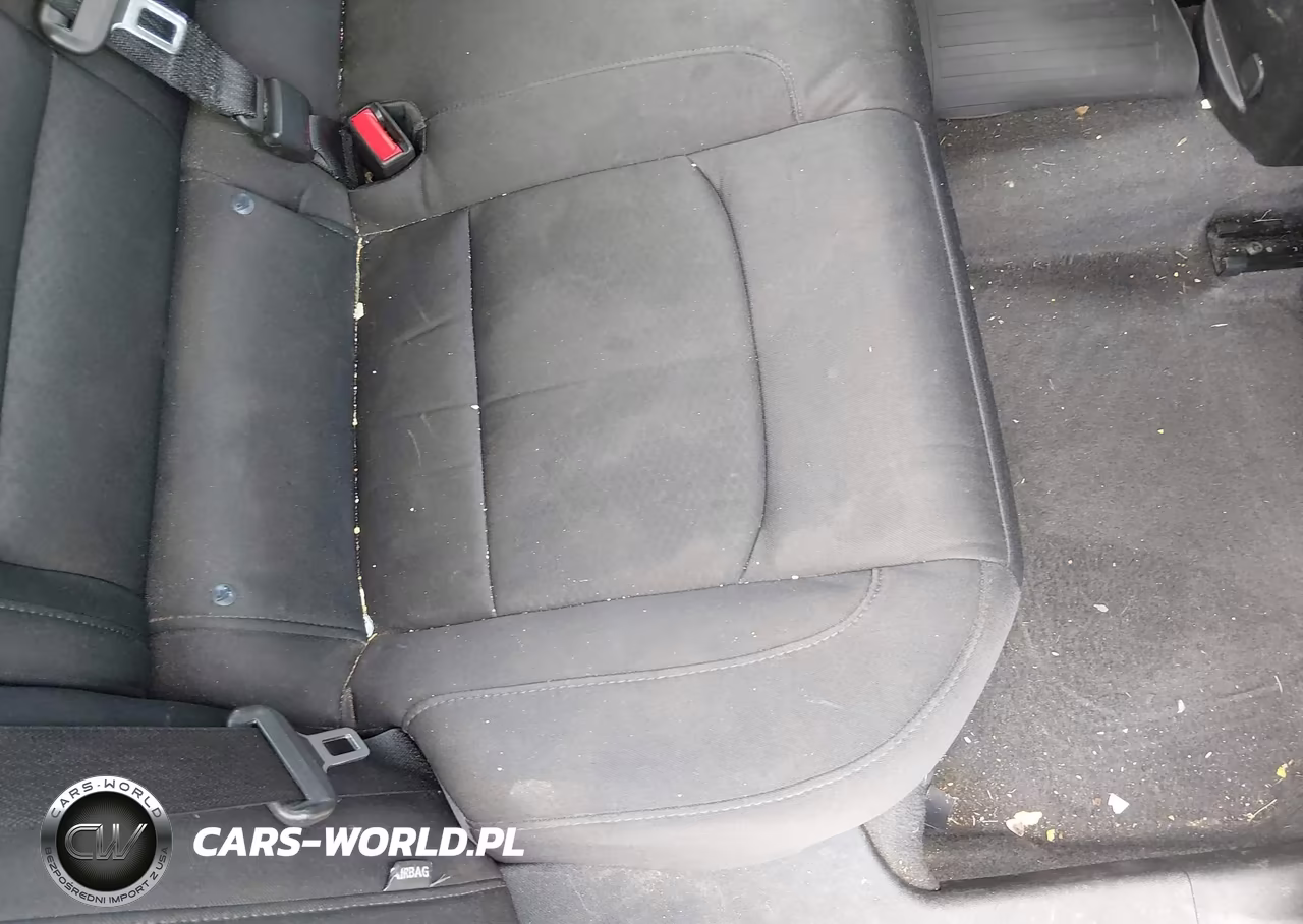 2019 Chevrolet Malibu Lt VIN:1G1ZD5ST0KF139652 - 8