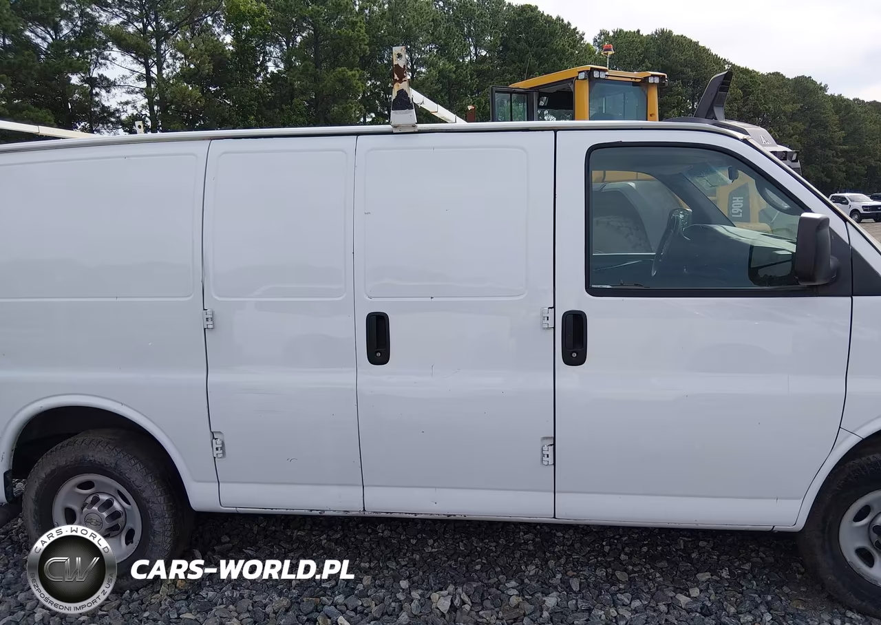 2013 Chevrolet Express 2500 Work Van VIN:1GCWGFCA3D1135129 - 12