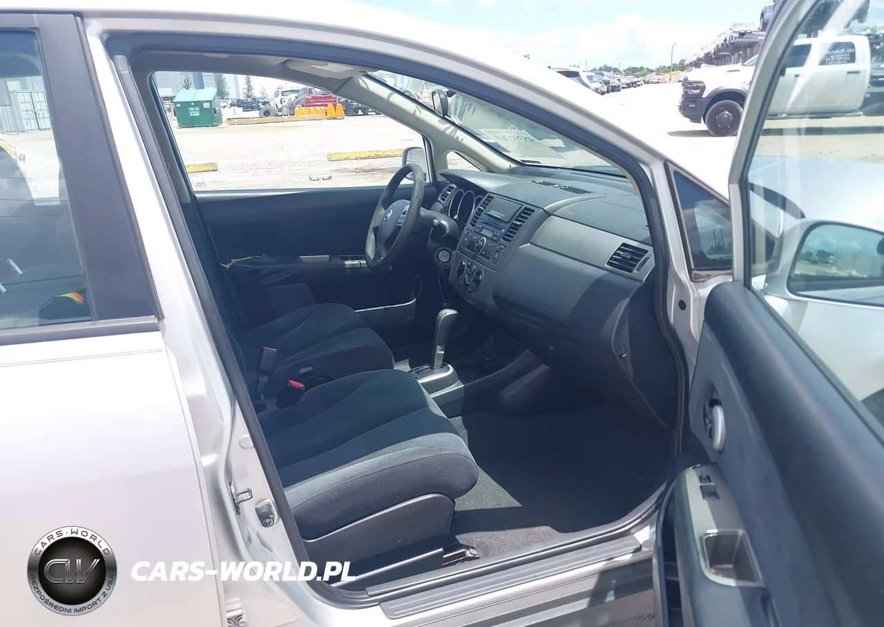 2010 Nissan Versa 1.8S VIN:3N1BC1AP8AL431985 - 5