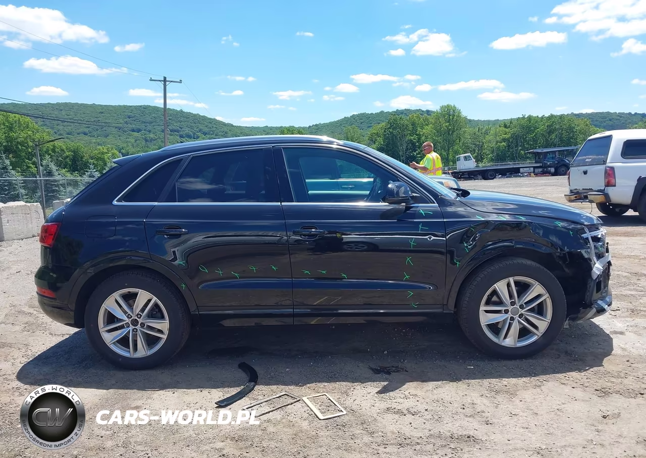 2016 Audi Q3 2.0T Premium Plus VIN:WA1EFCFS7GR004920 - 14