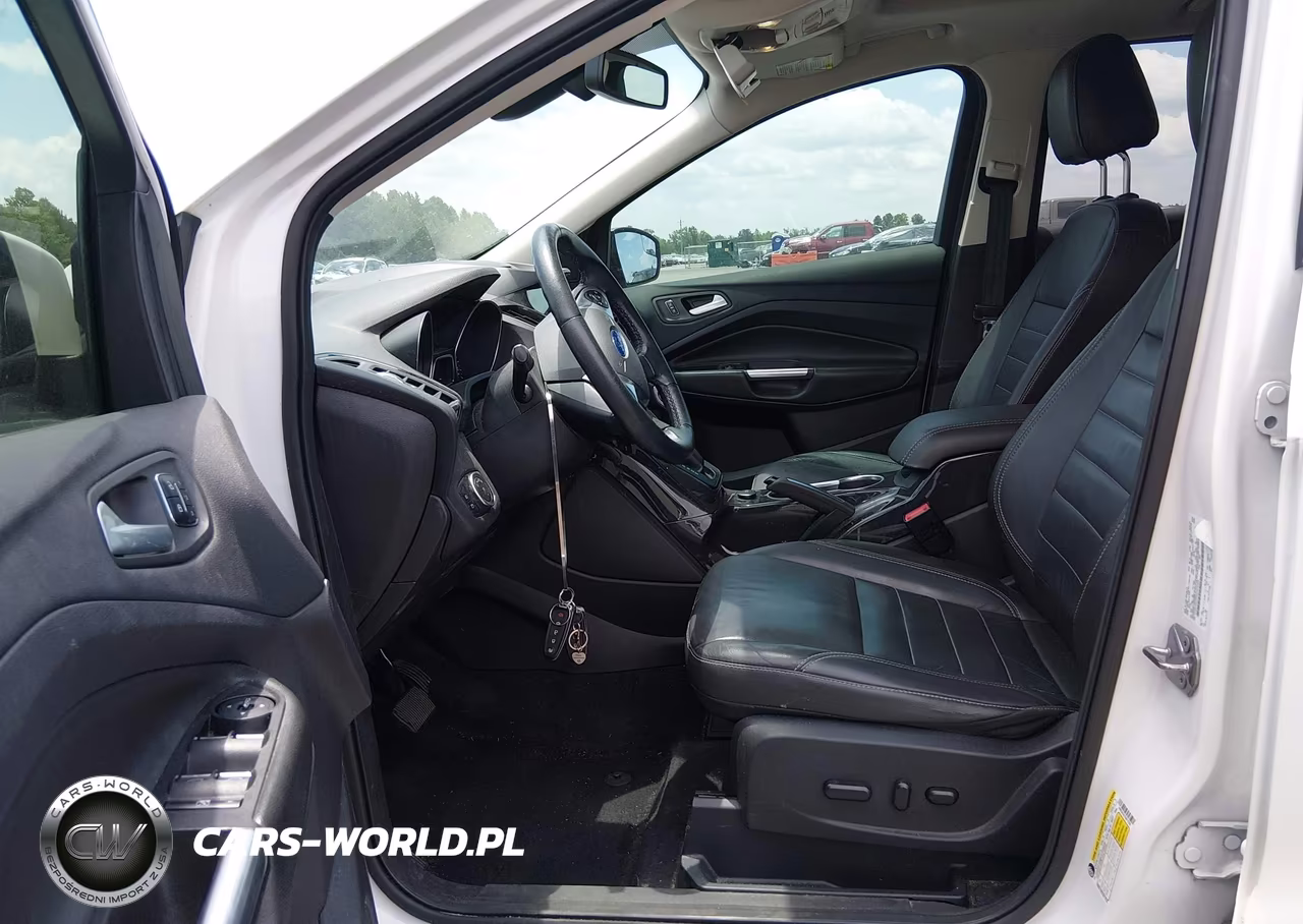 2016 Ford Escape Titanium VIN:1FMCU0JX7GUA72325 - 5