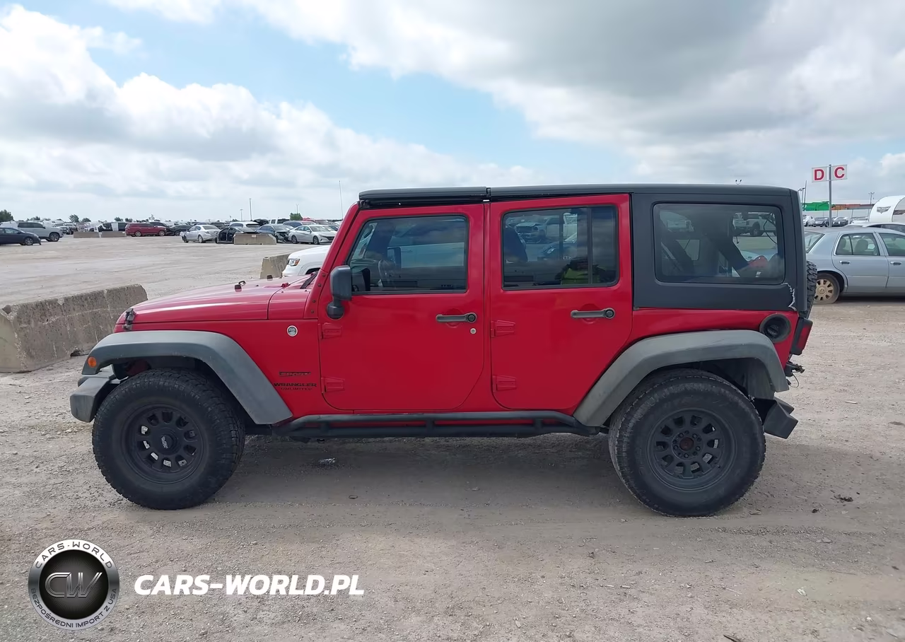 2013 Jeep Wrangler Unlimited Sport VIN:1C4BJWDG2DL688684 - 14