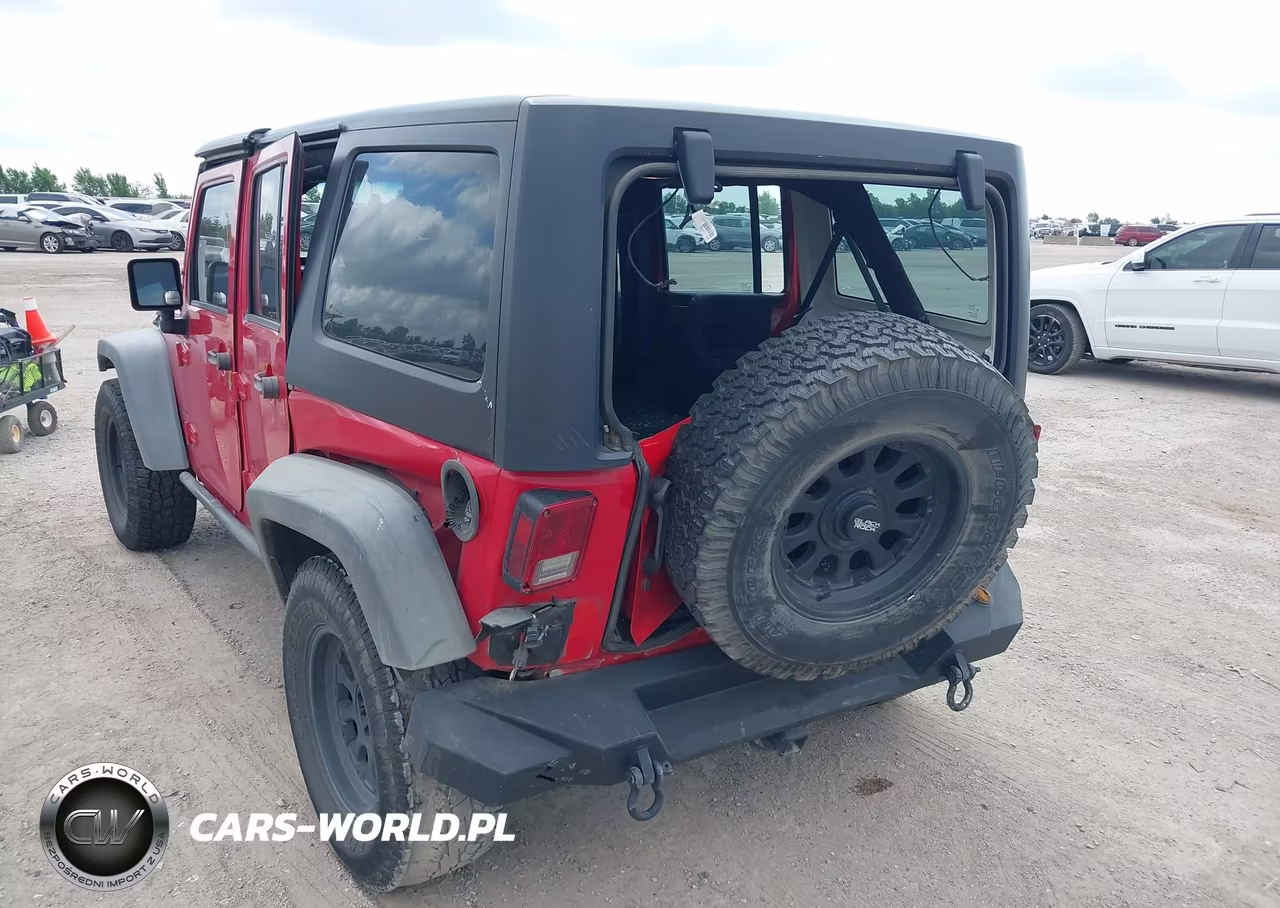 2013 Jeep Wrangler Unlimited Sport VIN:1C4BJWDG2DL688684 - 6
