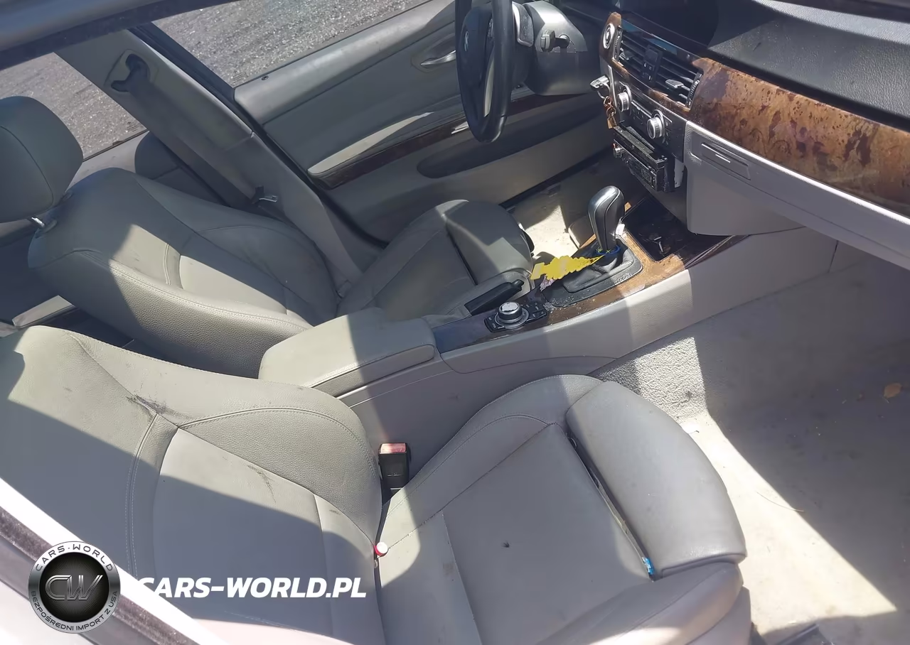 2010 BMW 335I VIN:WBAPM7C59AE192135 - 5