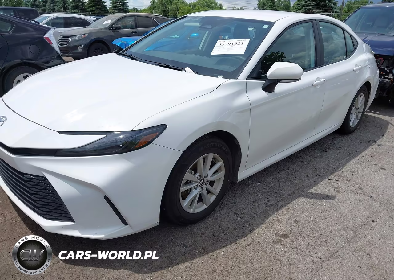 2025 Toyota Camry Le VIN:4T1DAACK5SU025646 - 2