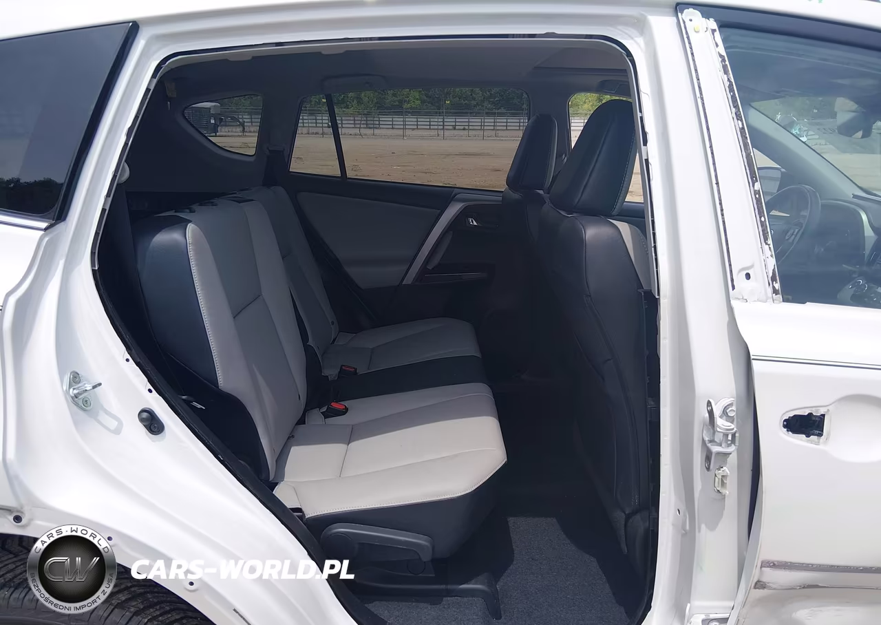 2017 Toyota Rav4 Limited VIN:2T3YFREV3HW316638 - 8