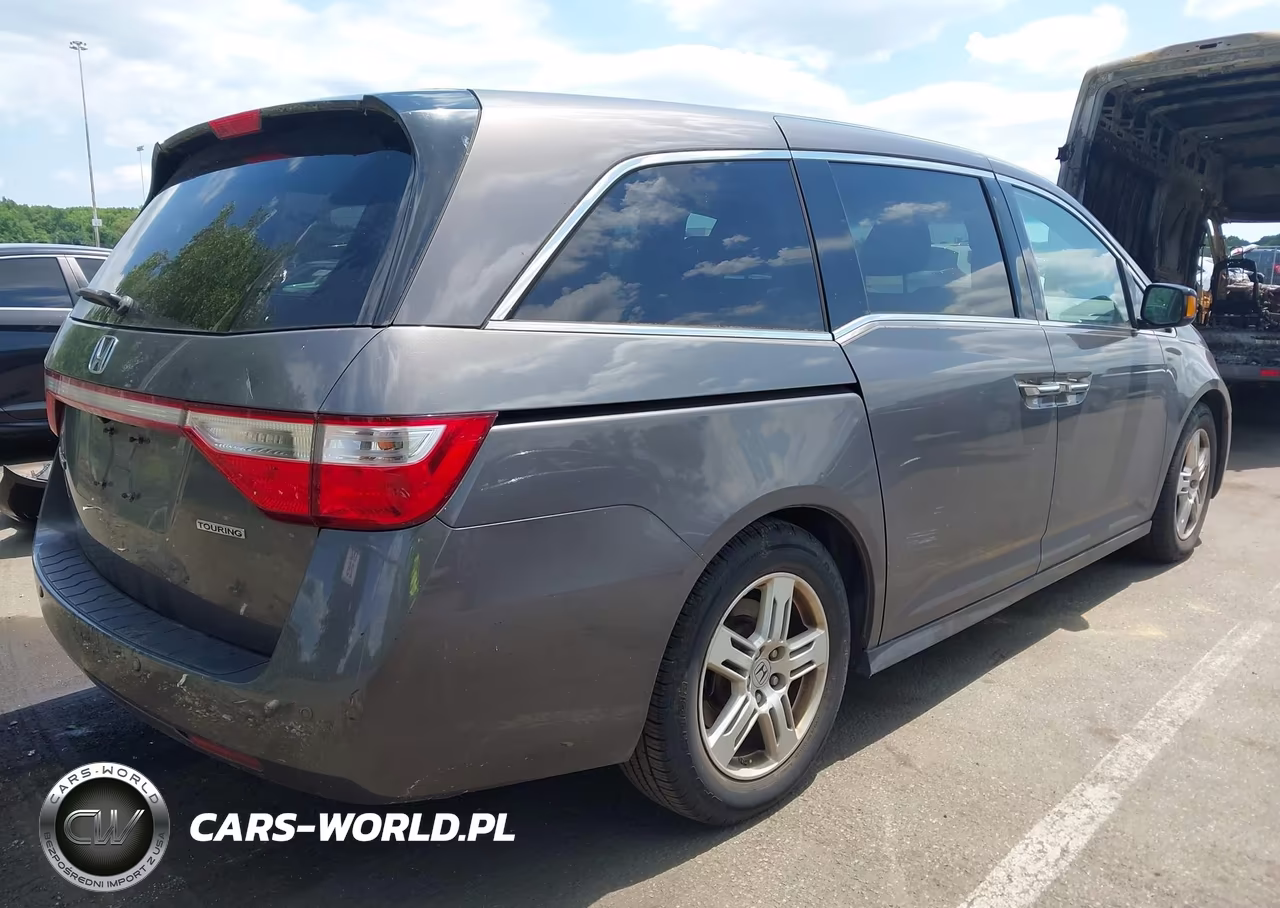 2012 Honda Odyssey Touring-Touring Elite VIN:5FNRL5H92CB070233 - 4